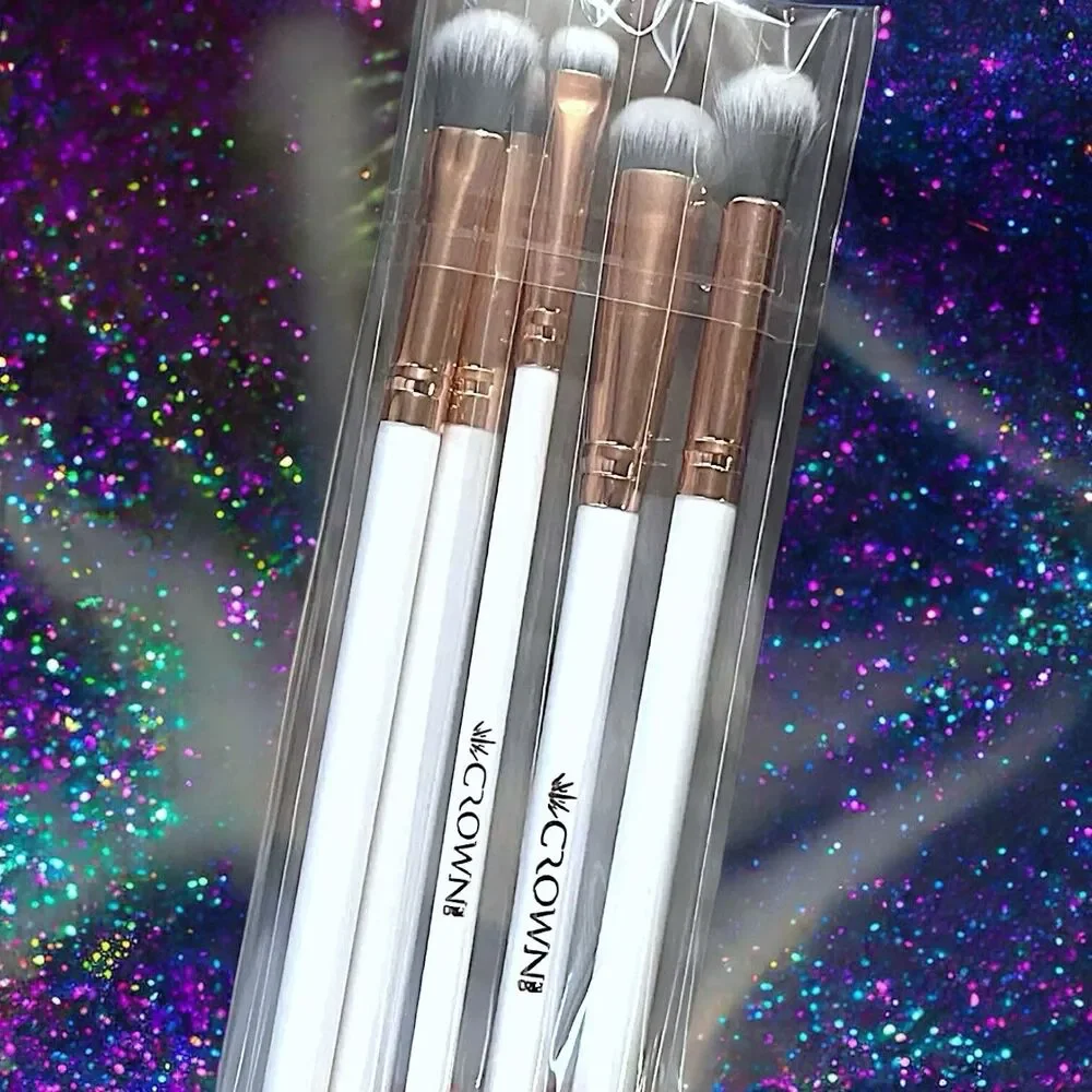 Crown Brush All Eyes On You 5 Piece Vegan Eyeshadow Brush Set $34 New In Box
